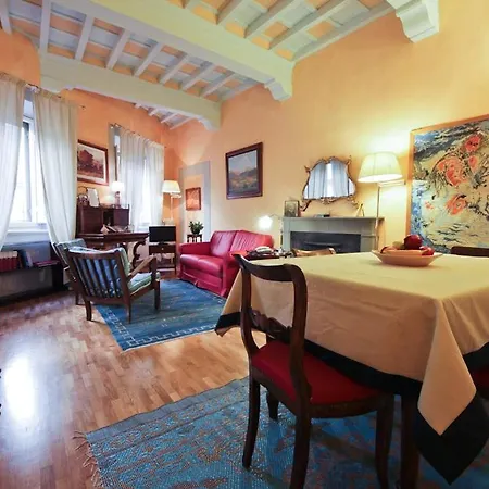 Apartment - Classic Tornabuoni Florence